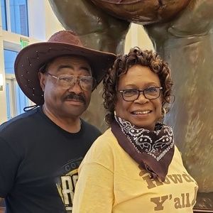 Meet your Posher, Delores